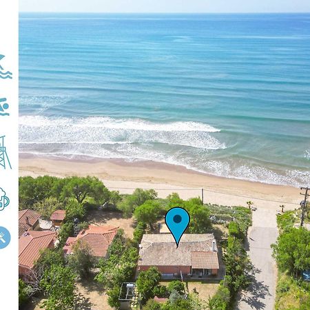 Salty Noses Beach House Paradise Perfect For Families Pyrgos  Exterior photo