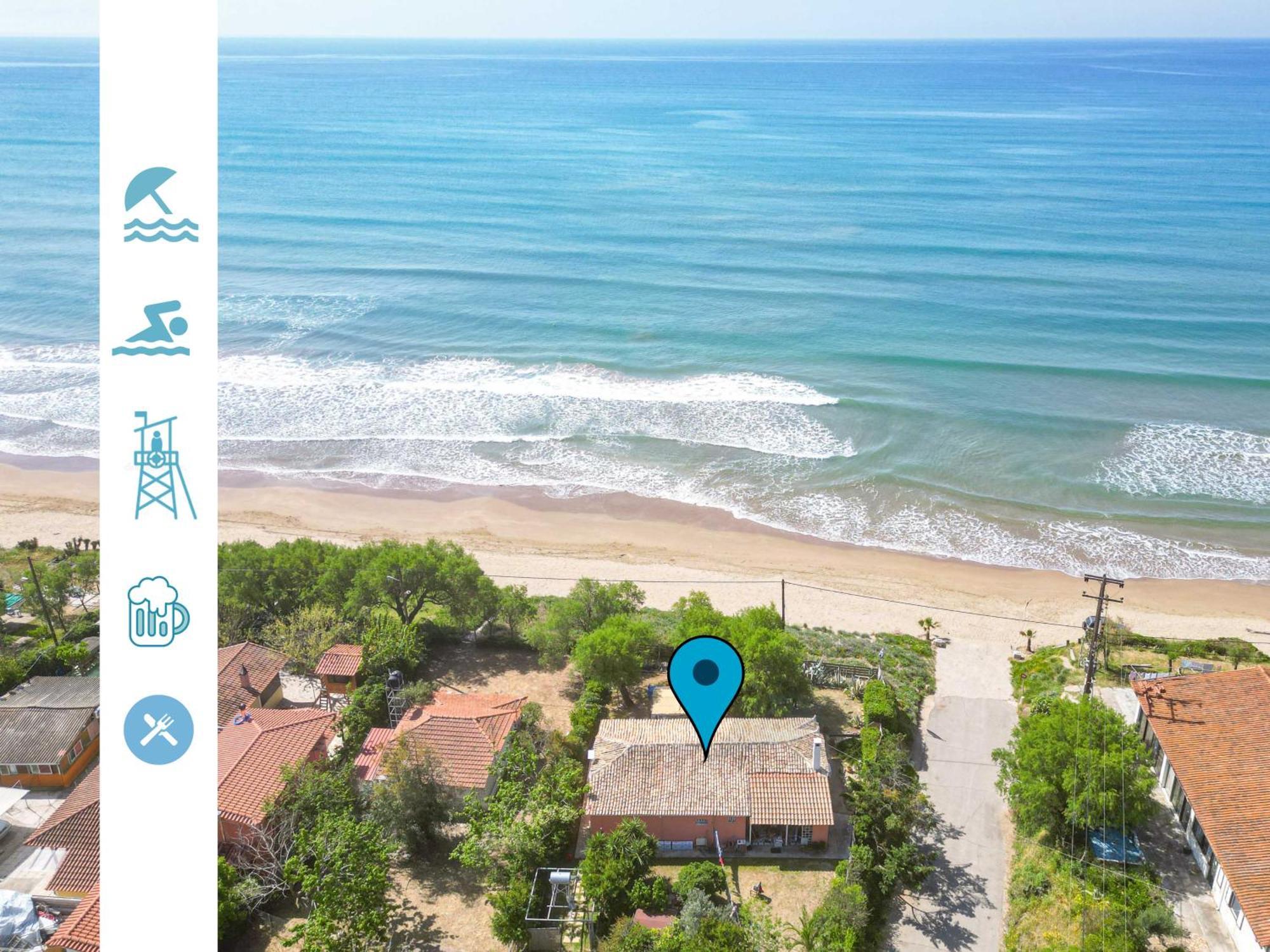 Salty Noses Beach House Paradise Perfect For Families Pyrgos  Exterior photo